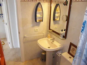 Pardela * أذيخي